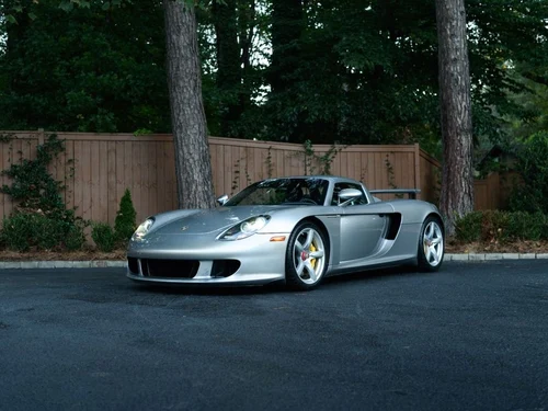 
           
        2004 Porsche Carrera GT