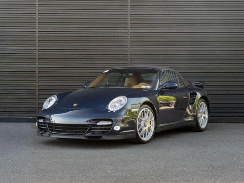 
           
        2011 Porsche 911 Turbo