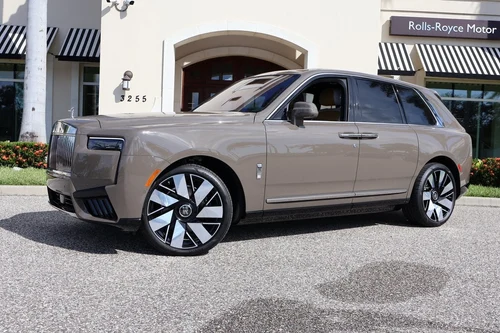 
           
        2025 Rolls-Royce Cullinan Sport Utility