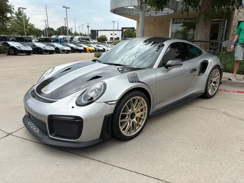 
           
        2018 Porsche 911 GT2 RS Weissach