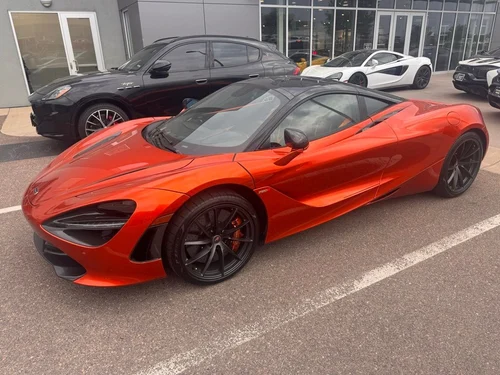 
           
        2018 McLaren 720S