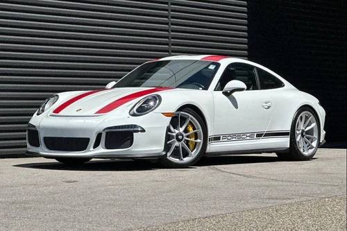 
           
        2016 Porsche 911 R