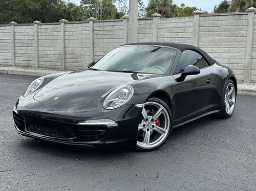 
           
        2013 Porsche 911 Carrera 4