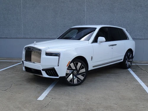 
           New 
        2025 Rolls-Royce Cullinan