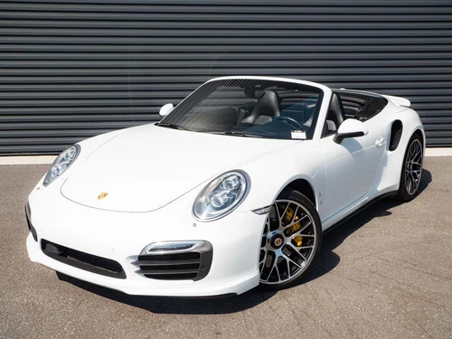 
           
        2015 Porsche 911 Turbo S