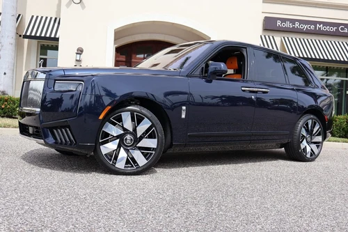 
           New 
        2025 Rolls-Royce Cullinan Sport Utility