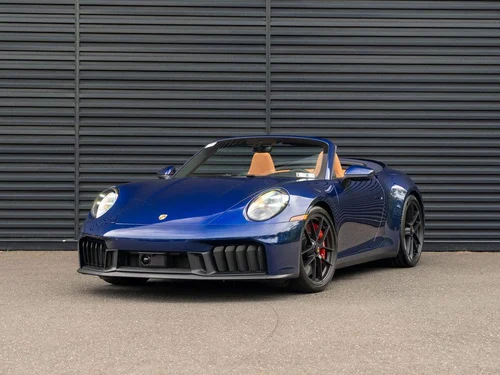 
           
        2025 Porsche 911 Carrera GTS