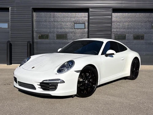 
           
        2013 Porsche 911 Carrera