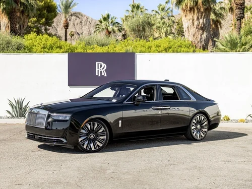 
           New 
        2025 Rolls-Royce Ghost