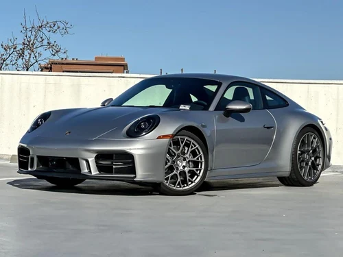 
           
        2025 Porsche 911 Carrera