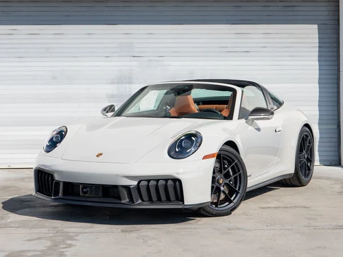 
           New 
        2026 Porsche 911 Targa 4 GTS