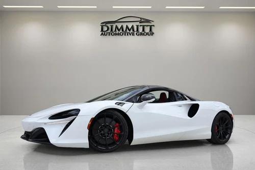 
           
        2025 McLaren Artura Base