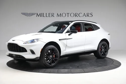 
           
        2021 Aston Martin DBX