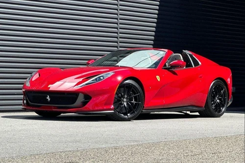 
           
        2021 Ferrari 812 GTS Base
