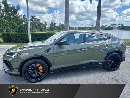 
           
        2024 Lamborghini Urus S