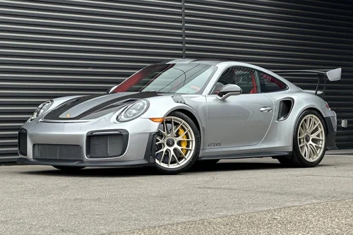 
           
        2018 Porsche 911 GT2 RS