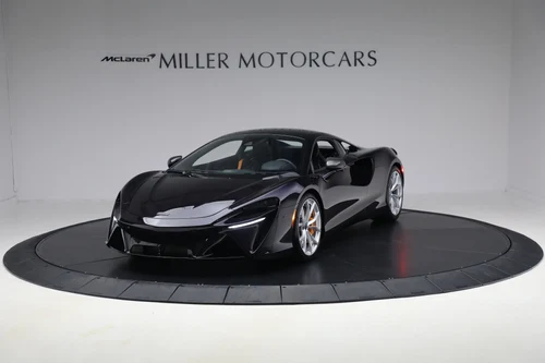 
           New 
        2025 McLaren ARTURA TECHLUX