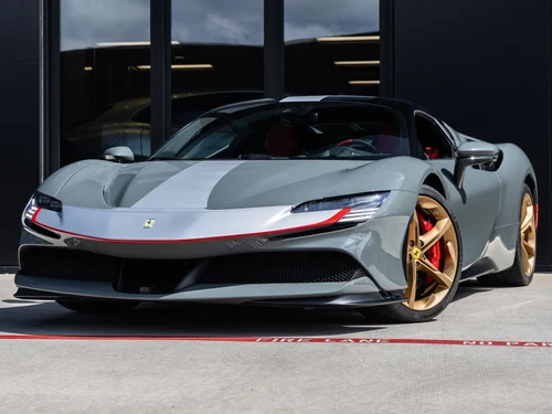 
           
        2023 Ferrari SF90 Stradale Base