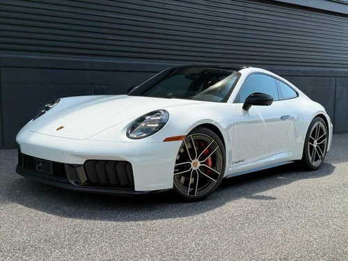
           
        2026 Porsche 911 Carrera GTS