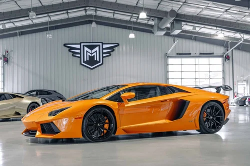 
           
        2015 Lamborghini Aventador