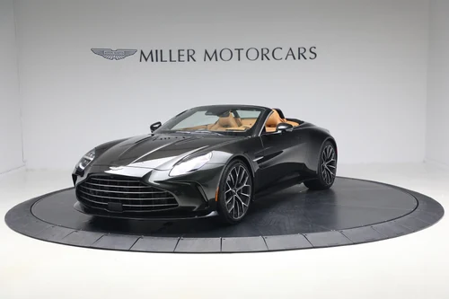 
           New 
        2026 Aston Martin Vantage Roadster