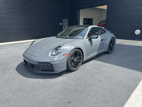 
           
        2025 Porsche 911 Carrera 4 GTS