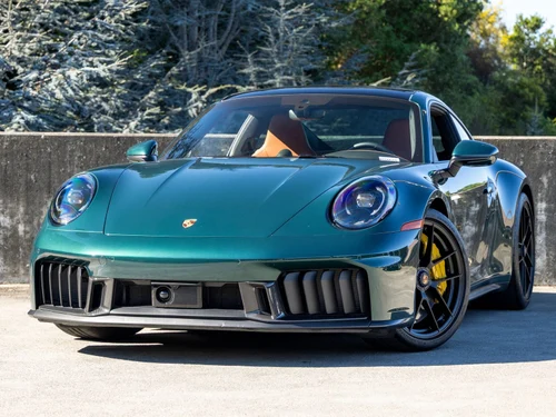 
           
        2025 Porsche 911 Carrera GTS