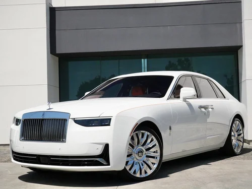 
           New 
        2025 Rolls-Royce Ghost