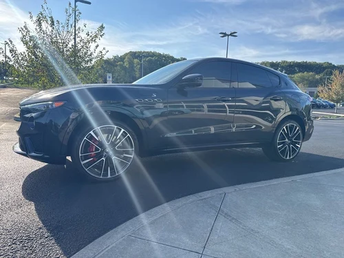 
           
        2022 Maserati Levante Modena S