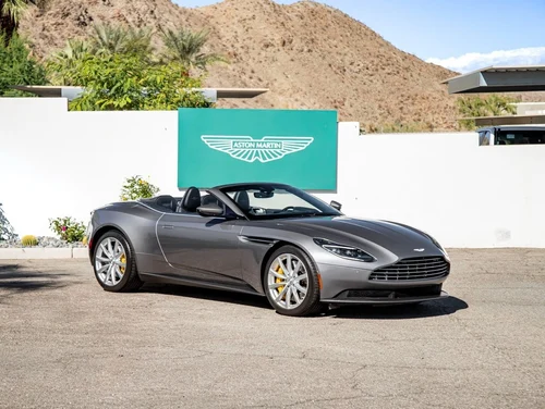 
           
        2021 Aston Martin DB11 V8