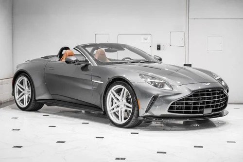 
           New 
        2026 Aston Martin Vantage Roadster