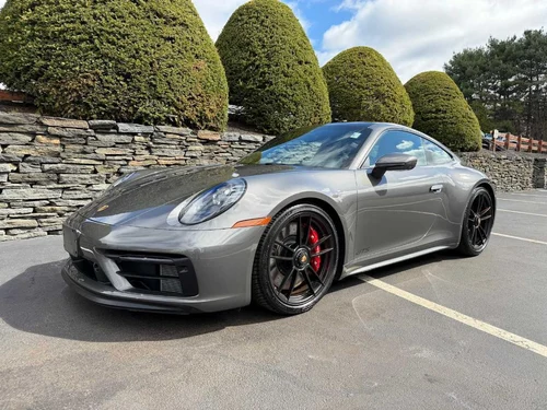 
           
        2024 Porsche 911 Carrera 4 GTS