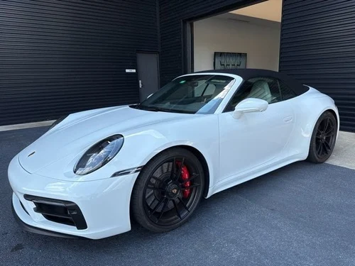 2023 Porsche 911 Carrera 4 GTS