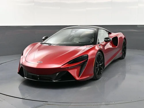 
           
        2024 McLaren Artura