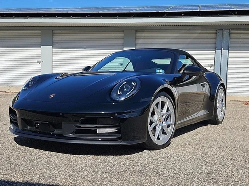 
           
        2025 Porsche 911 Carrera