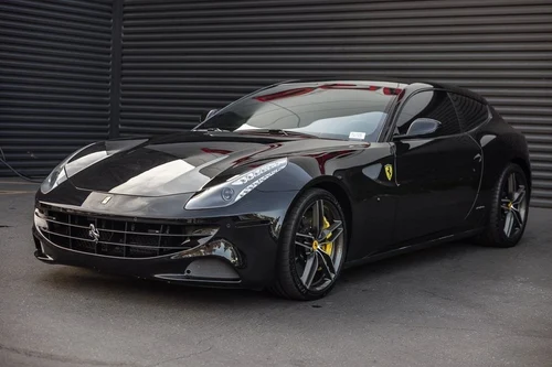 
           
        2014 Ferrari FF Base