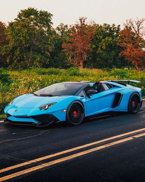 
           
        2016 Lamborghini Aventador