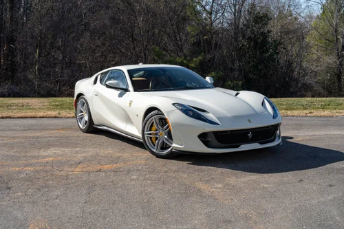 
           
        2019 Ferrari 812 Superfast Base
