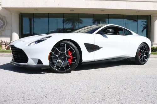 
           New 
        2025 Aston Martin Vanquish V12