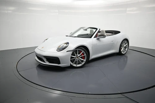 
           
        2024 Porsche 911 Carrera GTS Cabriolet