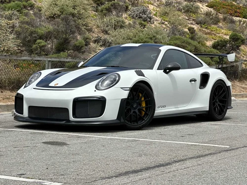 
           
        2018 Porsche 911 GT2 RS