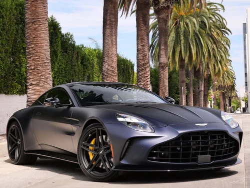 
           New 
        2026 Aston Martin Vantage