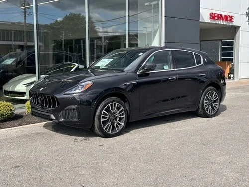 
           New 
        2025 Maserati Grecale