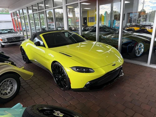 
           
        2023 Aston Martin Vantage Roadster