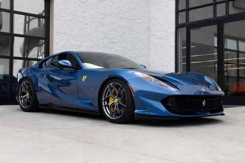 
           
        2018 Ferrari 812 Superfast Base