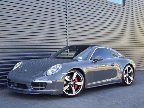 
           
        2014 Porsche 911 50th Anniversary Edition