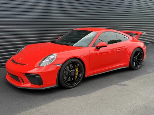 
           
        2018 Porsche 911