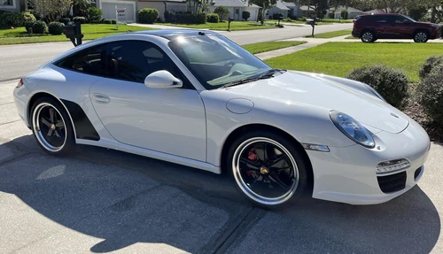 
           
        2011 Porsche 911 Targa 4S