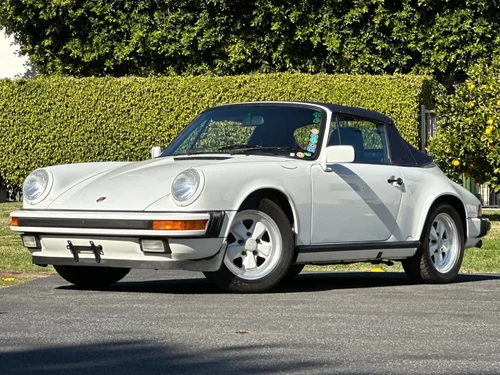 
           
        1988 Porsche 911 Base