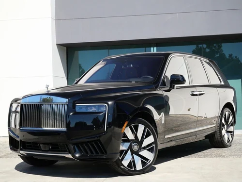 
           New 
        2025 Rolls-Royce Cullinan